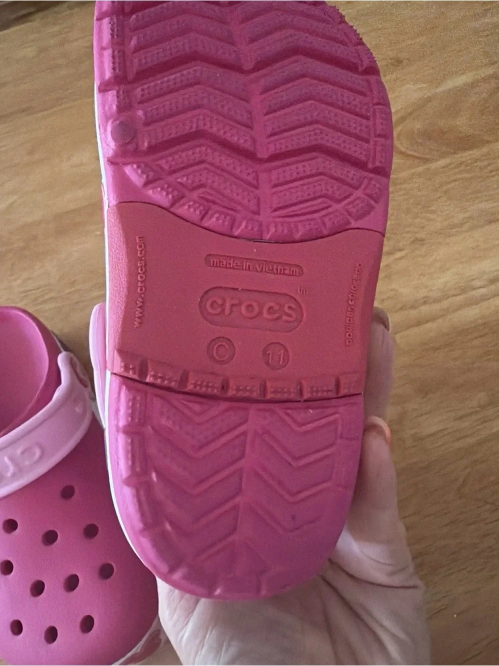 CROCS up sale